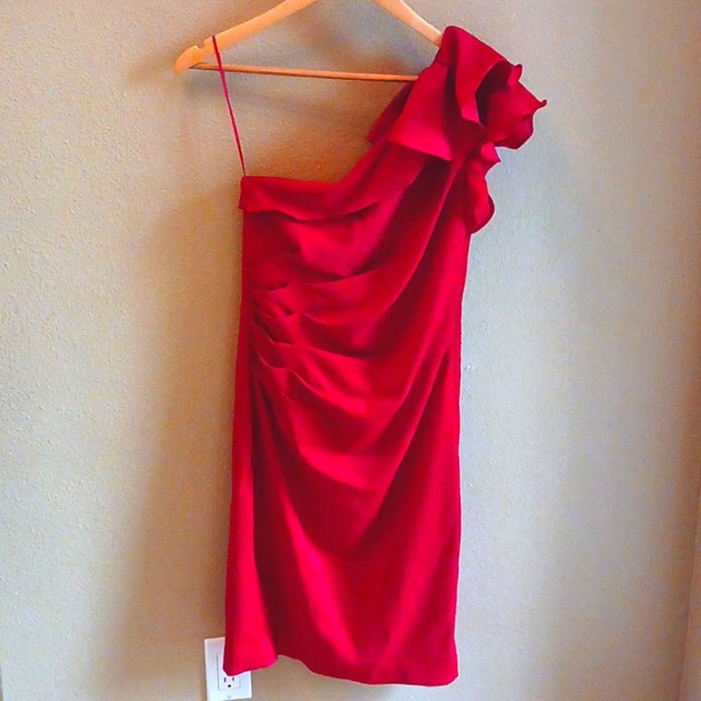 Carmen Marc Valvo Ruffled Shoulder Dress, Womens Size 4